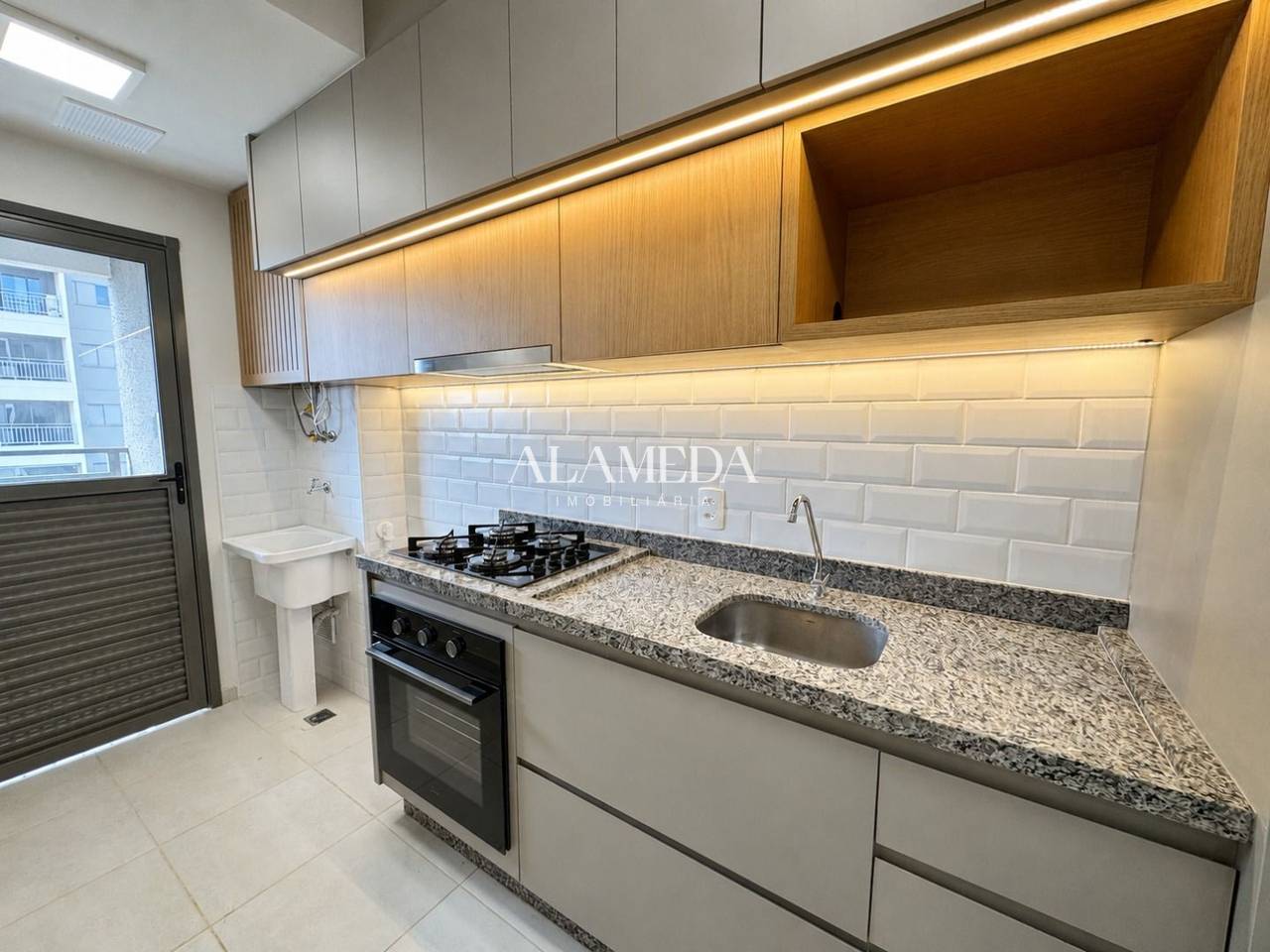 Apartamento de 64 m² no Vale dos Tucanos